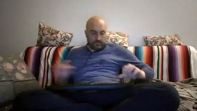 Snapshot of maxxxio12 chatting on 03/27/26, 07:57 maxxxio12 online show from 03/27/26, 07:57