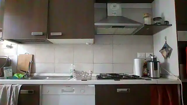 Snapshot of maxxxio12 chatting on 03/28/26, 09:09 maxxxio12 online show from 03/28/26, 09:09