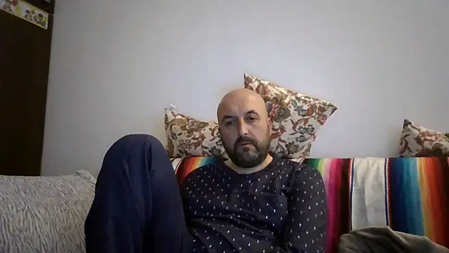 Snapshot of maxxxio12 chatting on 04/16/26, 07:14 maxxxio12 online show from 04/16/26, 07:14