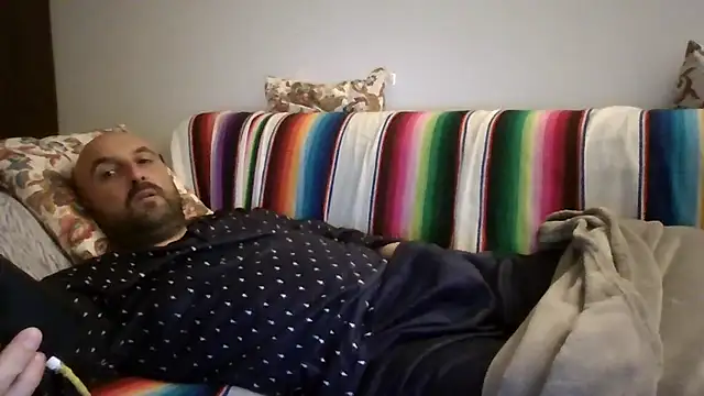 Snapshot of maxxxio12 chatting on 04/21/26, 06:55 maxxxio12 online show from 04/21/26, 06:55