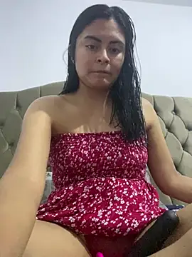 Snapshot of antonella774 chatting on 03/31/26, 12:01 antonella774 online show from 03/31/26, 12:01