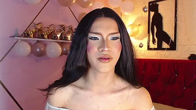 agatha rodriguez online show from 12/17/25, 02:12