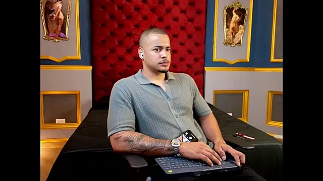 Snapshot of AshtonnSummer chatting on 03/22/25, 11:11 AshtonnSummer online show from 03/22/25, 11:11