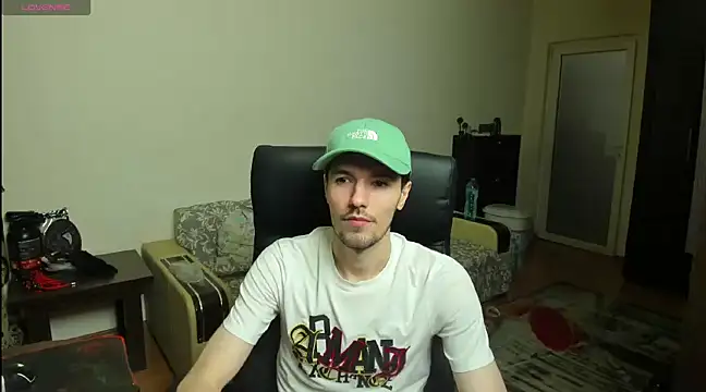 Snapshot of JustinPorno chatting on 03/11/25, 11:26 JustinPorno online show from 03/11/25, 11:26