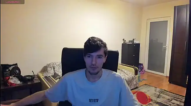 Snapshot of JustinPorno chatting on 03/17/25, 04:19 JustinPorno online show from 03/17/25, 04:19