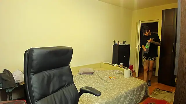 Snapshot of JustinPorno chatting on 09/10/25, 03:01 JustinPorno online show from 09/10/25, 03:01