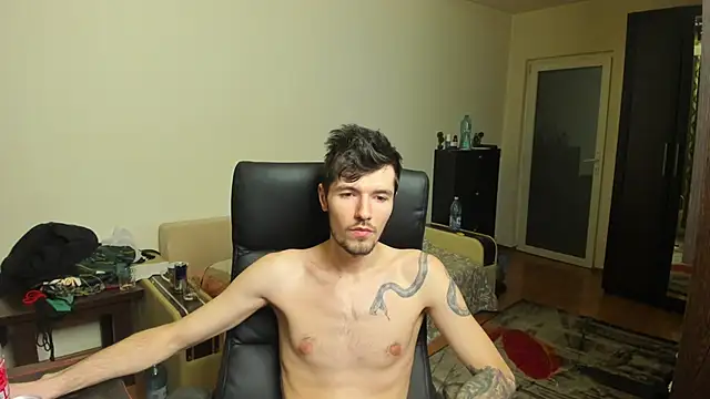 Snapshot of JustinPorno chatting on 09/28/25, 08:03 JustinPorno online show from 09/28/25, 08:03