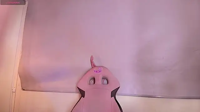 Snapshot of adara_evanss chatting on 11/27/25, 08:00 adara evanss online show from 11/27/25, 08:00