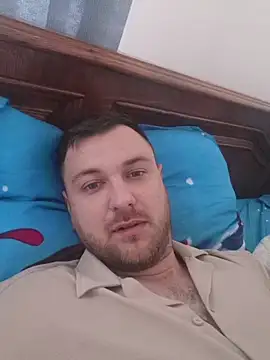 hugedickedd online show from 04/07/26, 06:58