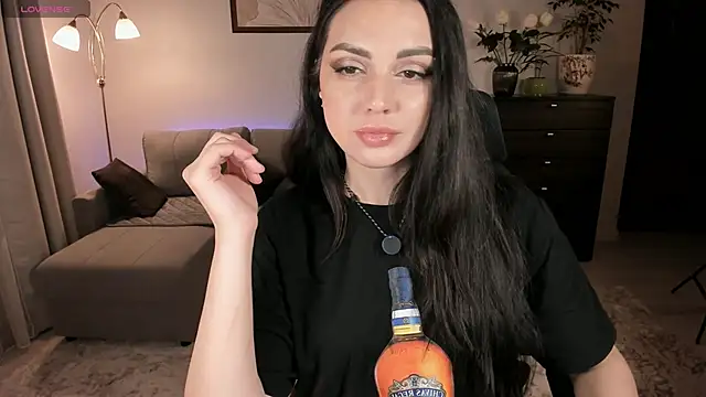 Viki Bellson online show from 03/21/25, 03:57