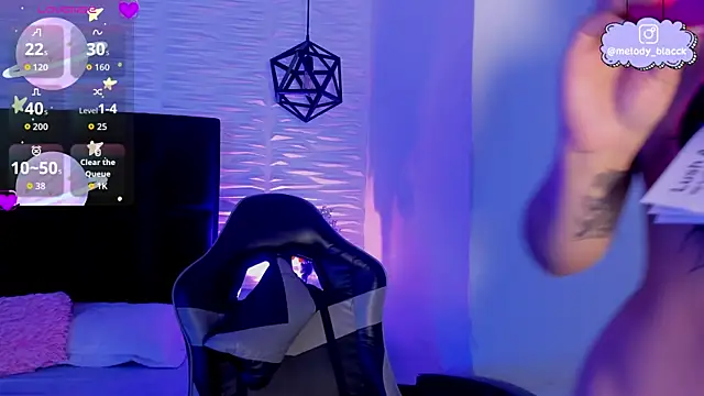 Snapshot of Melody_Black_ chatting on 04/16/26, 09:39 Melody Black online show from 04/16/26, 09:39