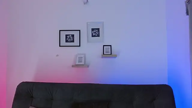 Snapshot of julian_vogue chatting on 03/12/25, 06:55 julian vogue online show from 03/12/25, 06:55