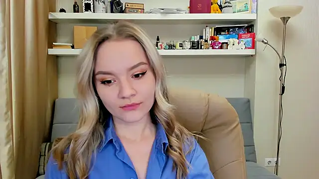 Snapshot of Kara_Smith_ chatting on 12/09/24, 09:16 Kara Smith online show from 12/09/24, 09:16