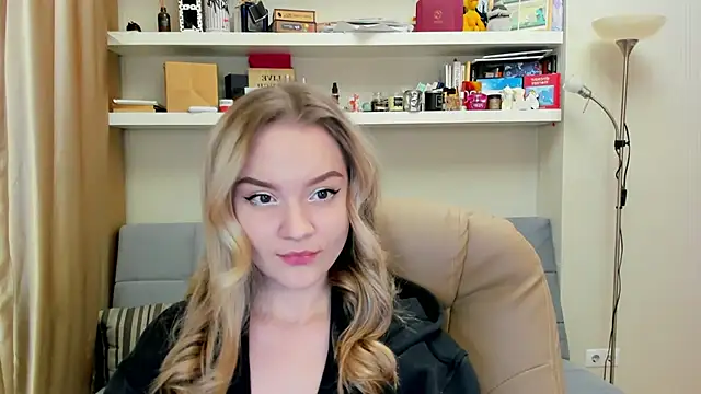 Snapshot of Kara_Smith_ chatting on 01/22/25, 12:06 Kara Smith online show from 01/22/25, 12:06