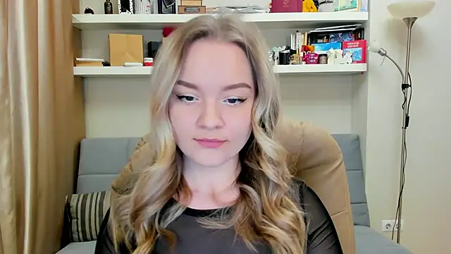 Snapshot of Kara_Smith_ chatting on 01/26/25, 10:46 Kara Smith online show from 01/26/25, 10:46