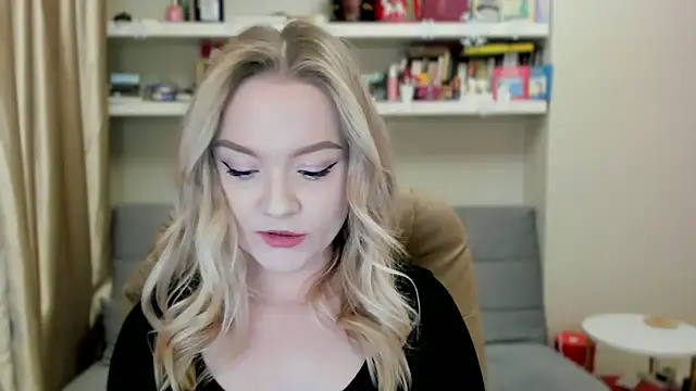 Kara Smith  online show from 02/21/26, 11:50