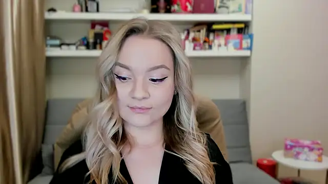 Kara Smith  online show from 03/29/26, 10:32