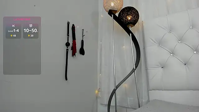 sarah temptation online show from 02/28/26, 09:16