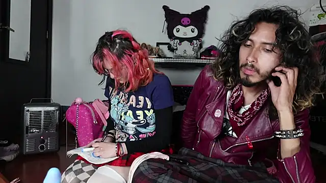 Snapshot of Devil_And_Princess chatting on 09/11/25, 02:55 Devil And Princess online show from 09/11/25, 02:55