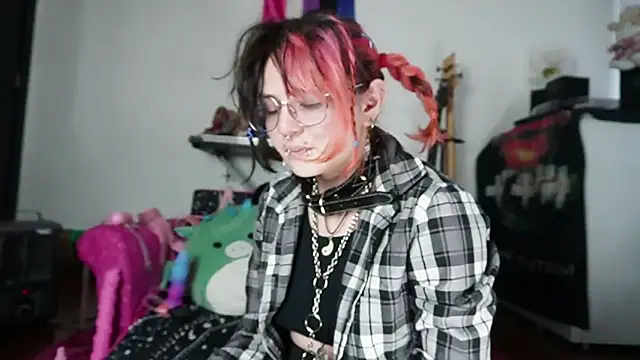 Snapshot of Devil_And_Princess chatting on 09/15/25, 06:52 Devil And Princess online show from 09/15/25, 06:52