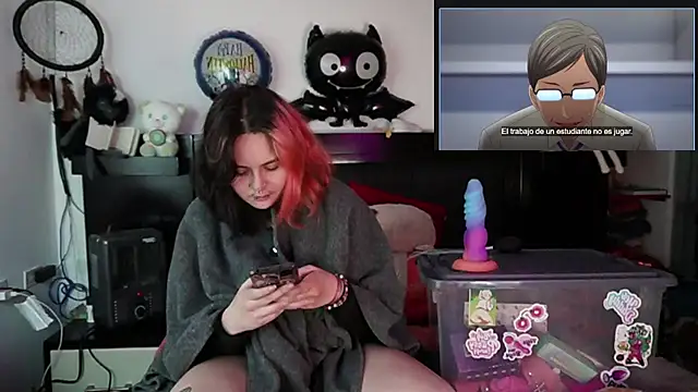 Snapshot of Devil_And_Princess chatting on 10/19/25, 02:34 Devil And Princess online show from 10/19/25, 02:34