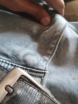 Snapshot of Mr_skywalker chatting on 11/02/25, 08:17 Mr skywalker online show from 11/02/25, 08:17