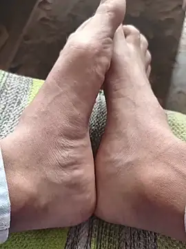 Snapshot of Mr_skywalker chatting on 03/06/26, 06:54 Mr skywalker online show from 03/06/26, 06:54