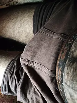 Snapshot of Mr_skywalker chatting on 04/21/26, 11:27 Mr skywalker online show from 04/21/26, 11:27