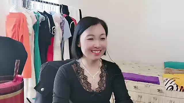 Rachel-6600 online show from 11/12/25, 03:51