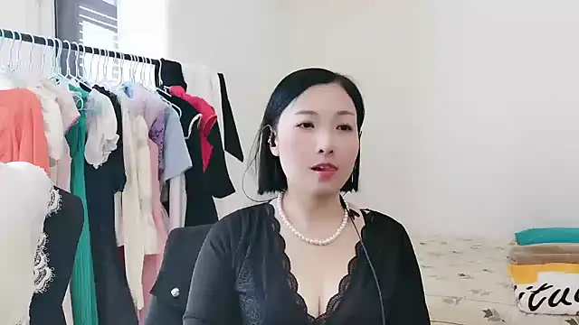 Rachel-6600 online show from 11/26/25, 03:18