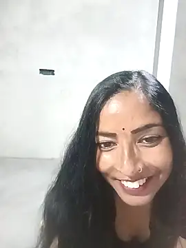 Snapshot of Shurbhi-Sharma chatting on 03/17/25, 05:16 Shurbhi-Sharma online show from 03/17/25, 05:16