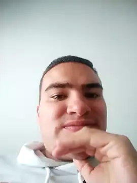 Snapshot of Andy-rtg chatting on 03/16/25, 04:12 Andy-rtg online show from 03/16/25, 04:12