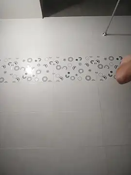 Snapshot of Andy-rtg chatting on 09/20/25, 02:45 Andy-rtg online show from 09/20/25, 02:45