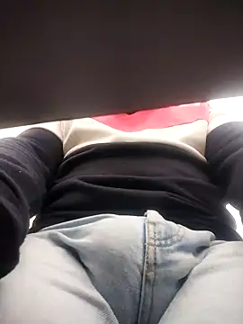 Snapshot of Andy-rtg chatting on 10/11/25, 04:27 Andy-rtg online show from 10/11/25, 04:27