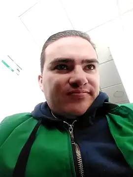 Snapshot of Andy-rtg chatting on 10/31/25, 03:57 Andy-rtg online show from 10/31/25, 03:57