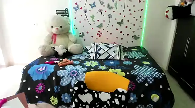 Olgahunder online show from 03/17/25, 05:38