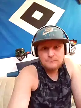 Atze202518 online show from 09/24/25, 04:10