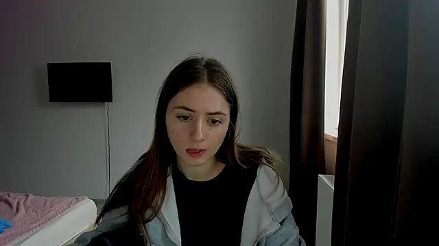 Snapshot of LilyHaart chatting on 11/20/25, 12:16 LilyHaart online show from 11/20/25, 12:16