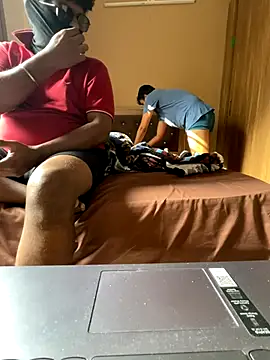 nightlife  12 online show from 12/04/25, 04:33