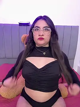 Snapshot of HADARA__ chatting on 02/18/26, 08:10 HADARA online show from 02/18/26, 08:10