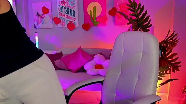 SarahAlluring online show from 02/21/26, 11:33