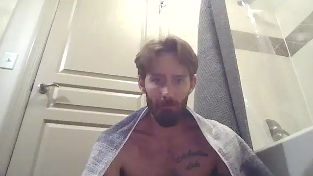 Snapshot of whowantsacreampie chatting on 12/16/25, 01:05 whowantsacreampie online show from 12/16/25, 01:05