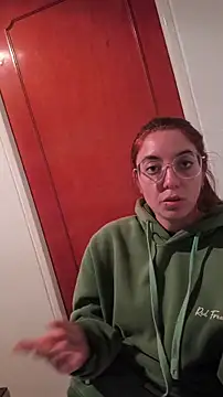 couplechange online show from 12/01/25, 07:02