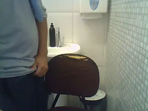 Snapshot of pdasgyn chatting on 03/03/26, 01:17 pdasgyn online show from 03/03/26, 01:17