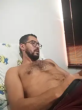 Snapshot of pdasgyn chatting on 03/08/26, 02:10 pdasgyn online show from 03/08/26, 02:10