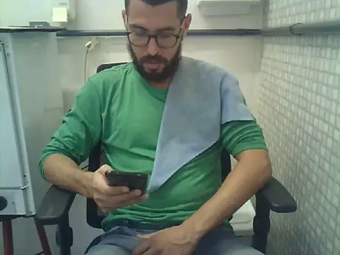 Snapshot of pdasgyn chatting on 04/13/26, 02:00 pdasgyn online show from 04/13/26, 02:00