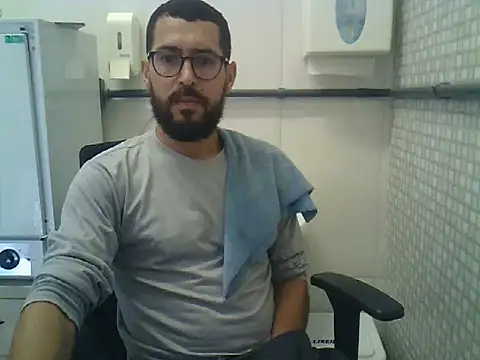 Snapshot of pdasgyn chatting on 04/24/26, 12:18 pdasgyn online show from 04/24/26, 12:18