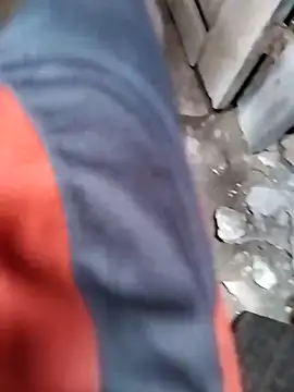 Snapshot of Fr1925 chatting on 11/15/25, 02:02 Fr1925 online show from 11/15/25, 02:02