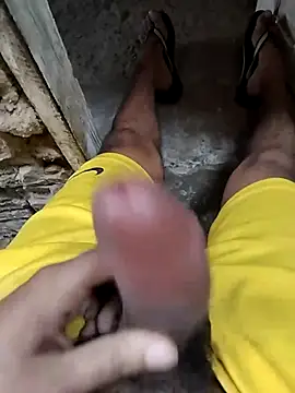 Snapshot of Fr1925 chatting on 11/24/25, 01:55 Fr1925 online show from 11/24/25, 01:55