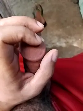 Snapshot of Fr1925 chatting on 11/28/25, 06:43 Fr1925 online show from 11/28/25, 06:43